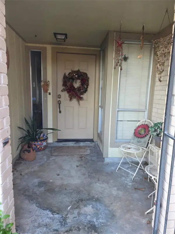 16019 Cavendish Drive, Houston, TX 77059