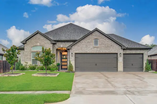 125 Dorado Drive, Friendswood, TX 77546