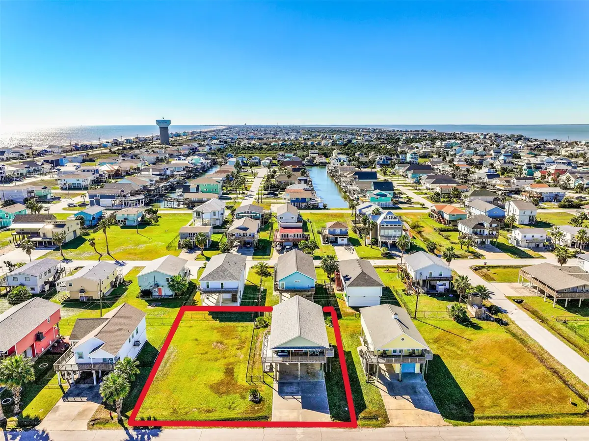 4126 Grayson Drive, Galveston, TX 77554 - Image #1
