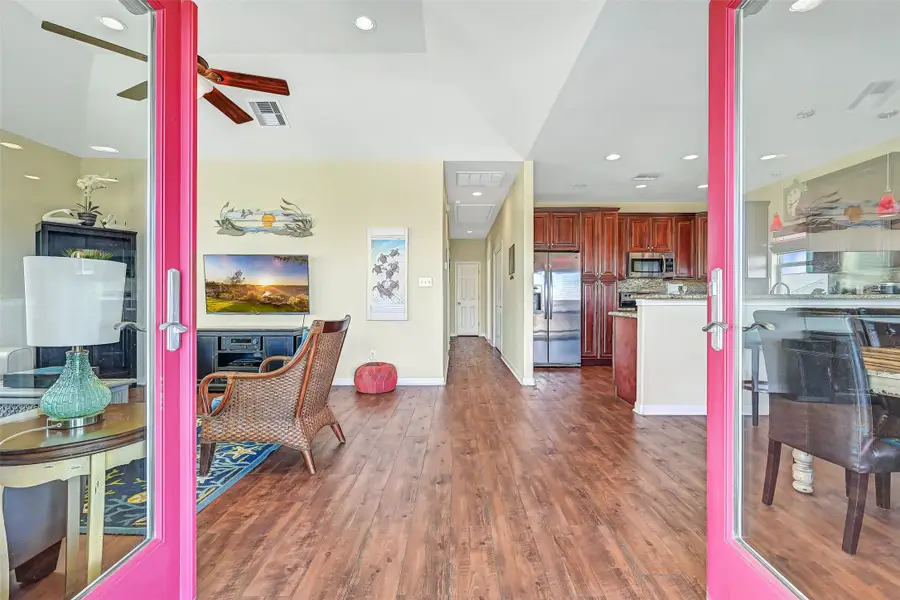 4126 Grayson Drive, Galveston, TX 77554 - Image #3