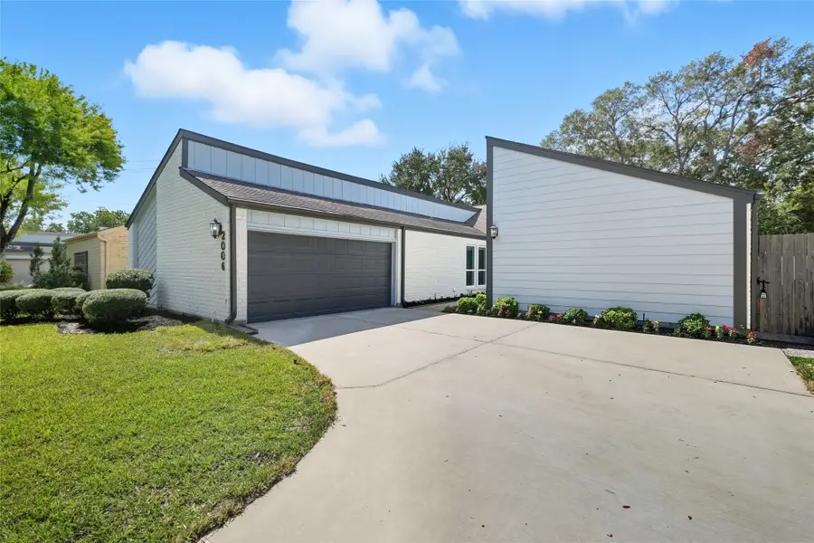 2006 Woodland Springs Street, Houston, TX 77077 - Image #3