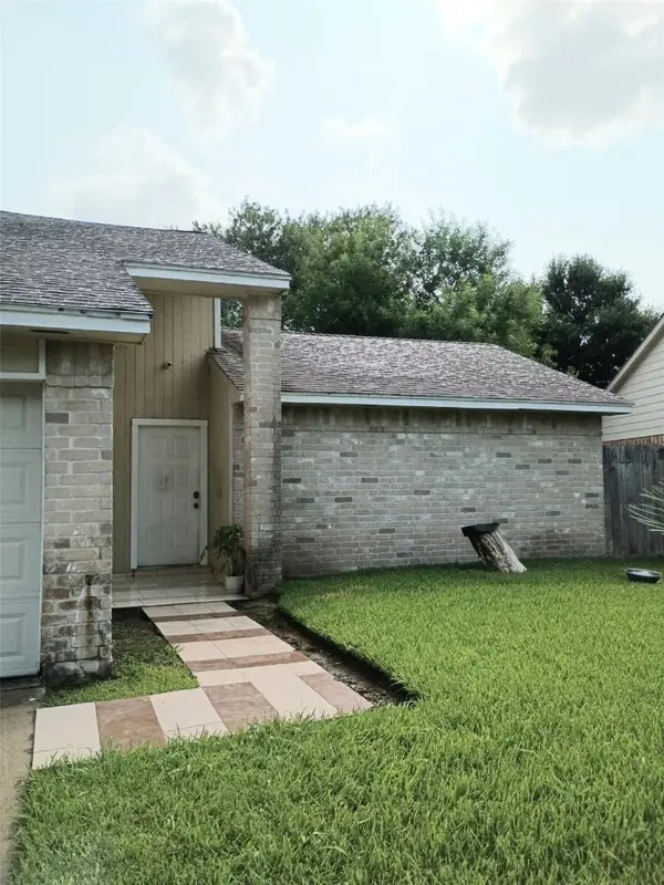 6538 La Violetta Drive, Houston, TX 77083