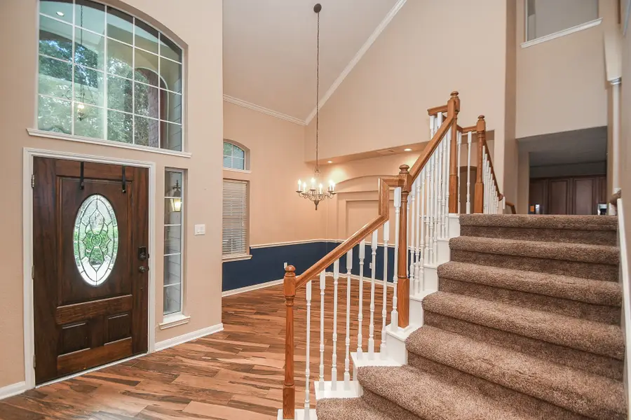 511 Silver Creek Circle, Richmond, TX 77406 - Image #3