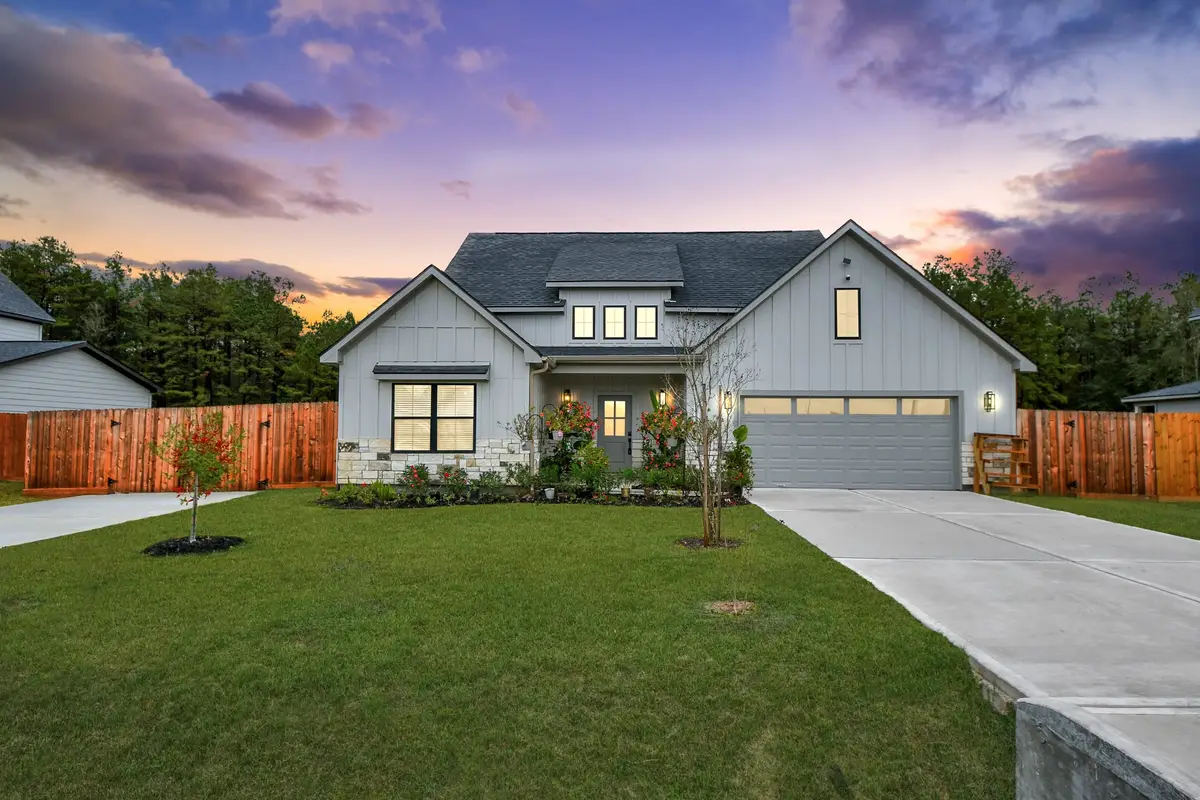 12015 Rockview Dr, Conroe, TX 77306 - Image #1