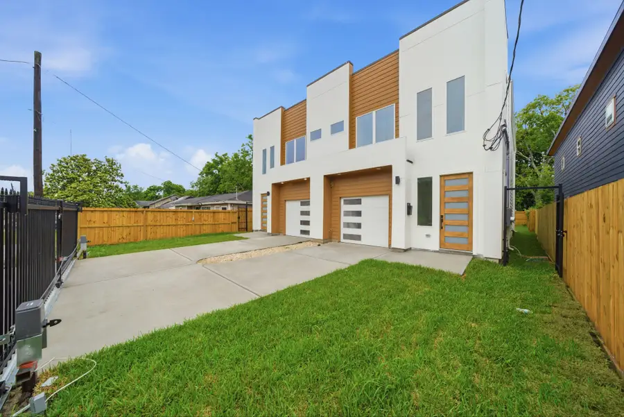 9030 Brandon Street #A/B, Houston, TX 77051 - #3