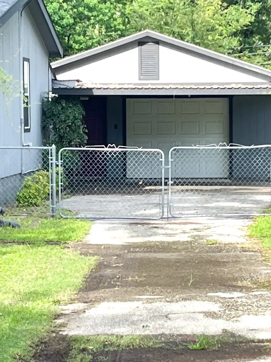 30802 Klein Drive, Magnolia, TX 77355 - Image #2