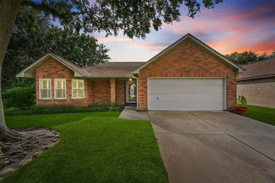 706 Rosefield Court, Pearland, TX 77584 - Image #2