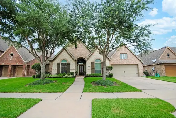 13615 Becket Bluff Court, Pearland, TX 77584