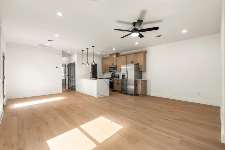 5321 Rue Street, Houston, TX 77033 - #3