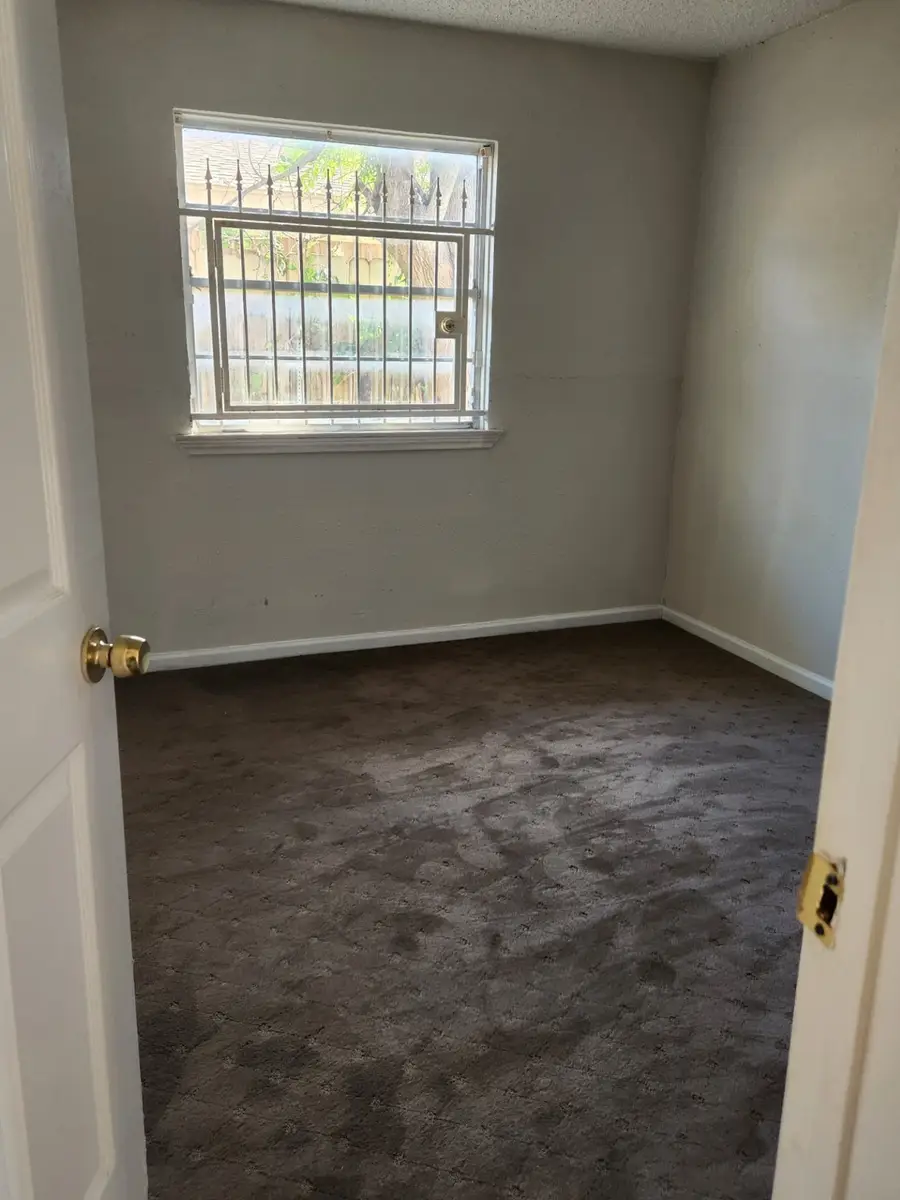 535 Edgebrook Drive, Houston, TX 77034 - Image #3