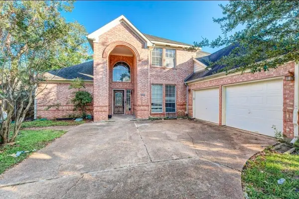 2515 Falcon Ridge Street, Pearland, TX 77584