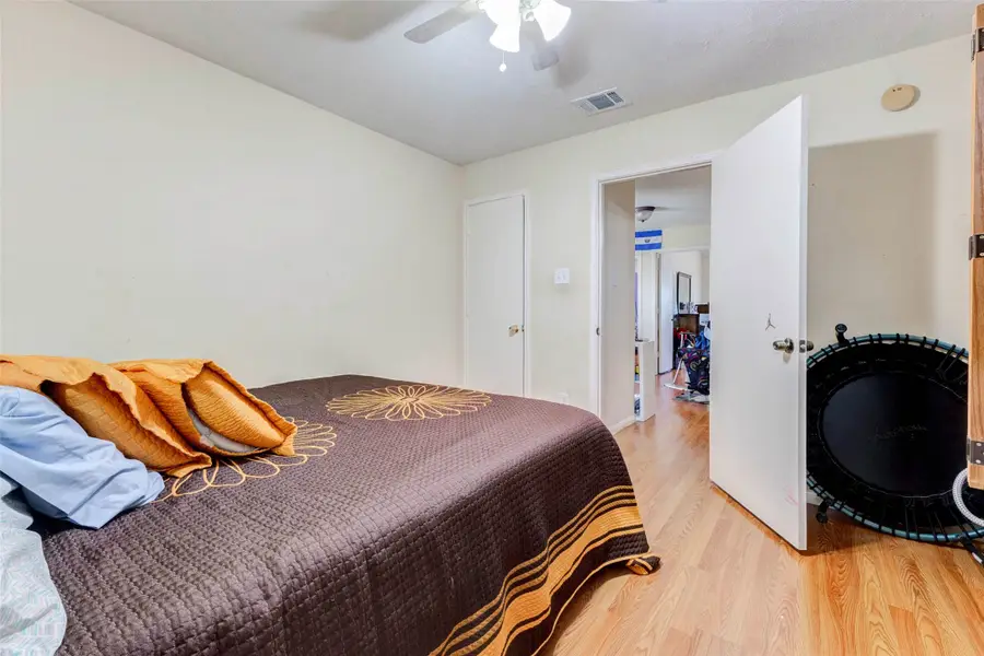 5531 Dapplewood Lane, Katy, TX 77449 - Image #3