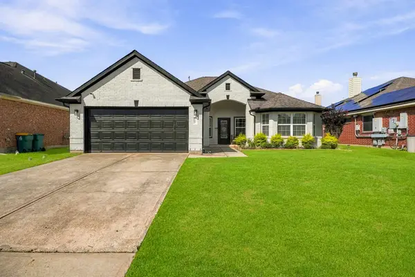 5202 Camarosa Drive, Pasadena, TX 77504