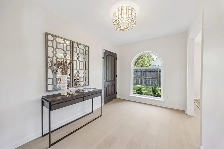 10203 Meadow Lake Lane, Houston, TX 77042 - Image #3