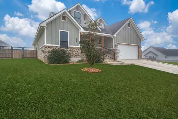 128 Juniper Point, La Vernia, TX 78121