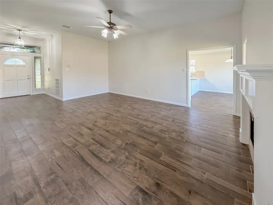 64 Tangerine Court, Lake Jackson, TX 77566 - #3