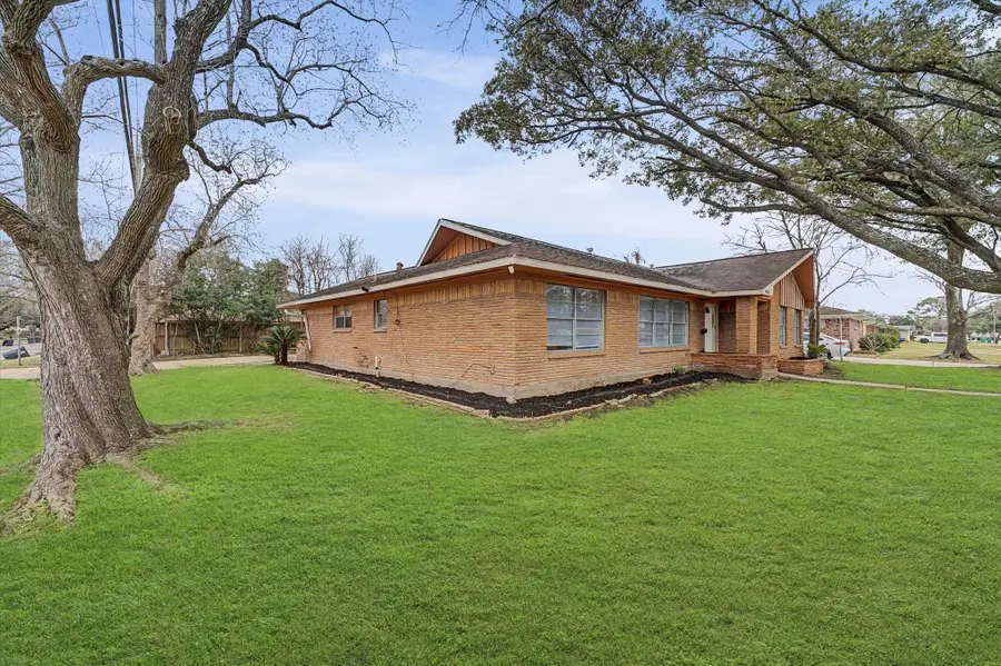 8103 Glen Vista Street, Houston, TX 77061 - #3