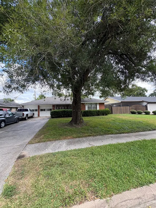 6039 Harbrook Drive, Houston, TX 77087