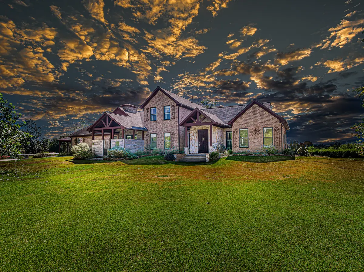 100 Pecan Grove Road, Sealy, TX 77474 - Image #1