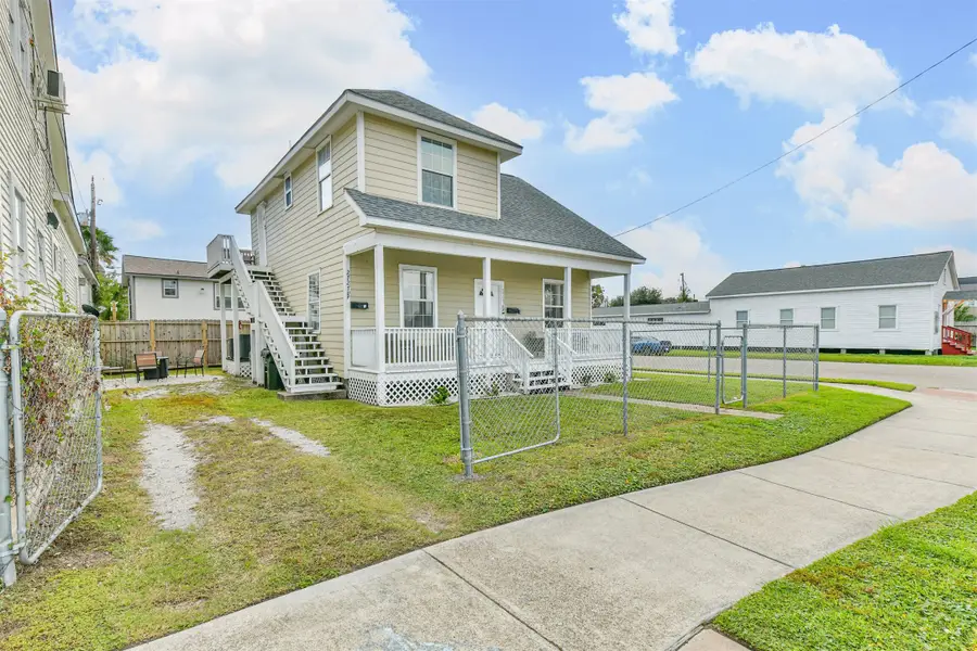 2727 Avenue K, Galveston, TX 77550 - #2