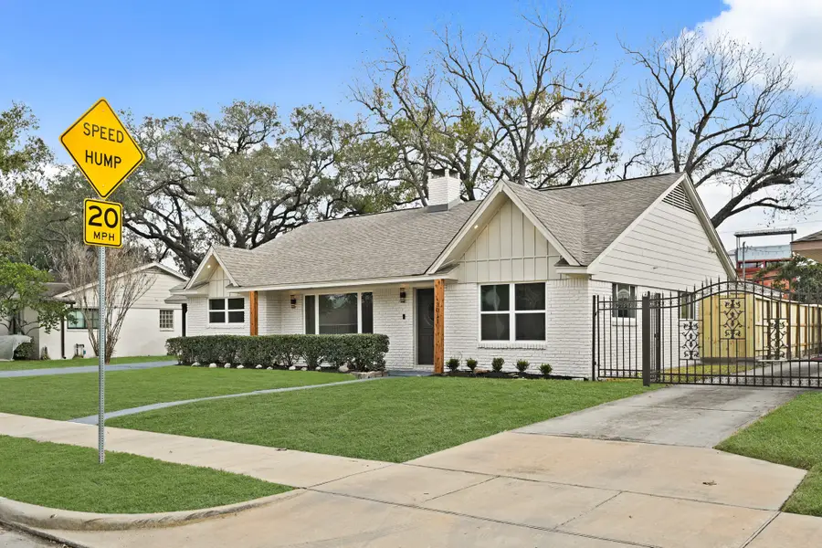 3011 Freshmeadows Drive, Houston, TX 77063 - Image #3