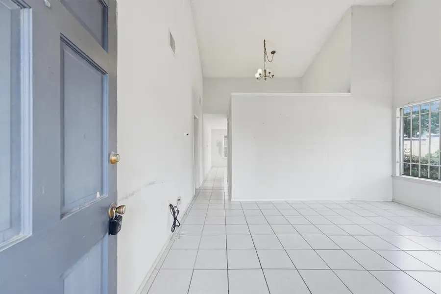 10331 Huntington Place Drive #331, Houston, TX 77099 - #3