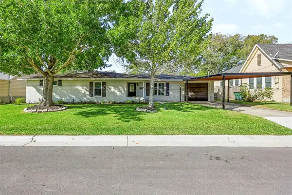 603 N Ridge Street, Hallettsville, TX 77964