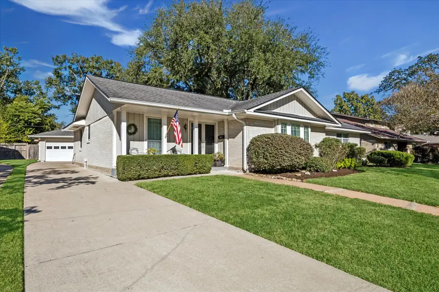 10443 Collingswood Road, La Porte, TX 77571 - Image #2