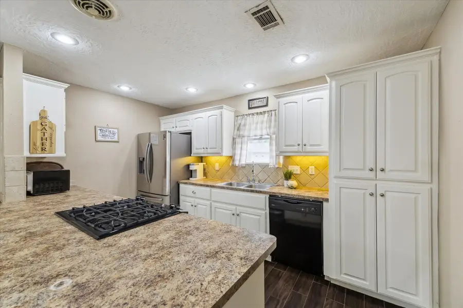 2043 Middle Creek Drive, Kingwood, TX 77339 - #3