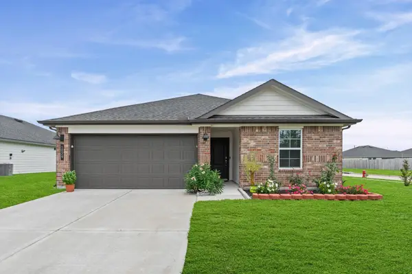 1029 Great Barracuda Lane, Alvin, TX 77511
