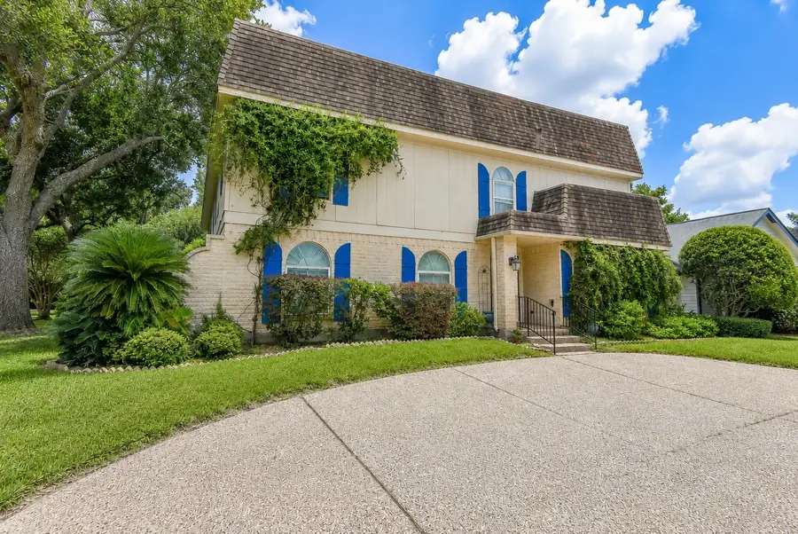 426 Longview Drive, Sugar Land, TX 77478 - #3