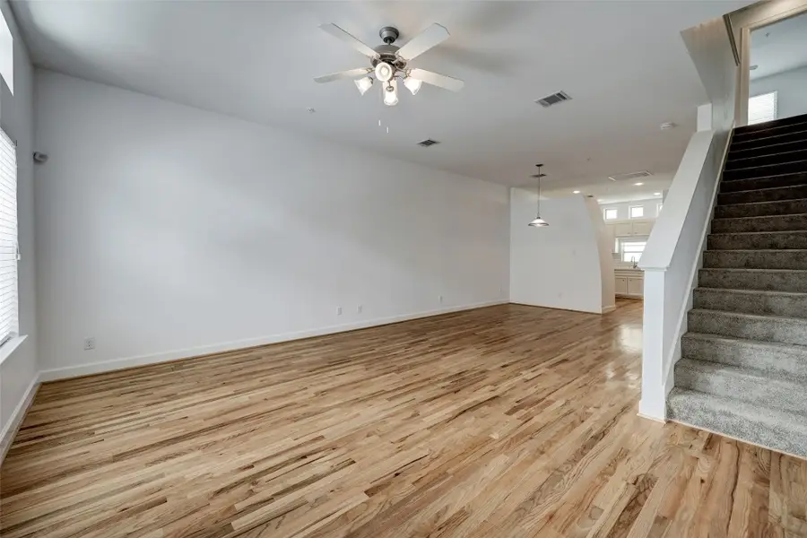 5941 South Loop E #1002, Houston, TX 77033 - #2