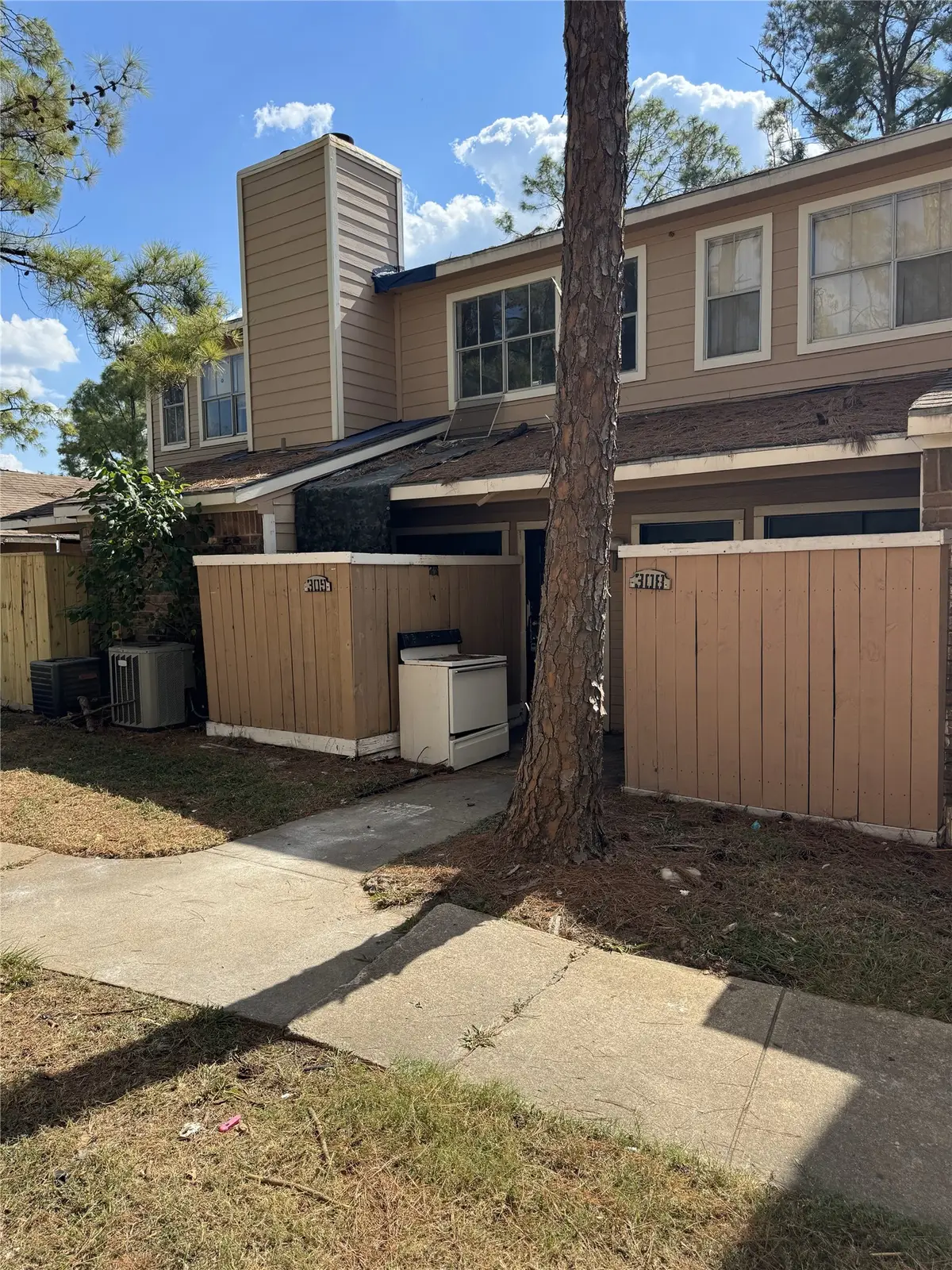 7402 Alabonson Road #309, Houston, TX 77088 - #1