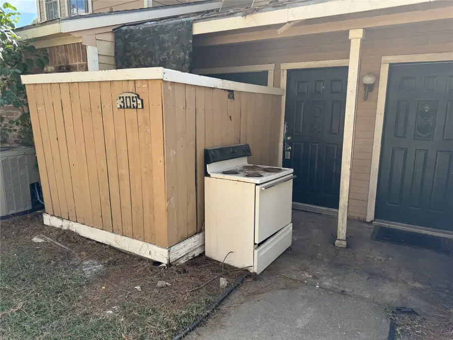 7402 Alabonson Road #309, Houston, TX 77088 - #2