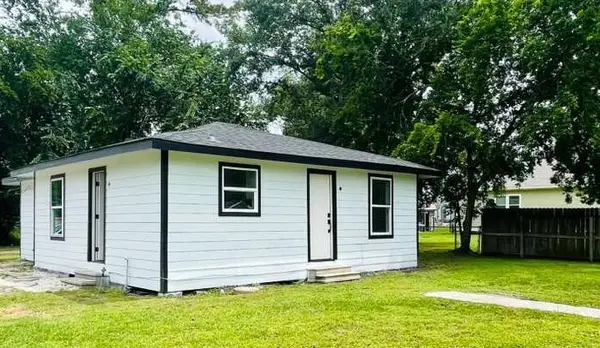 9110 Heatherside Street, Houston, TX 77016