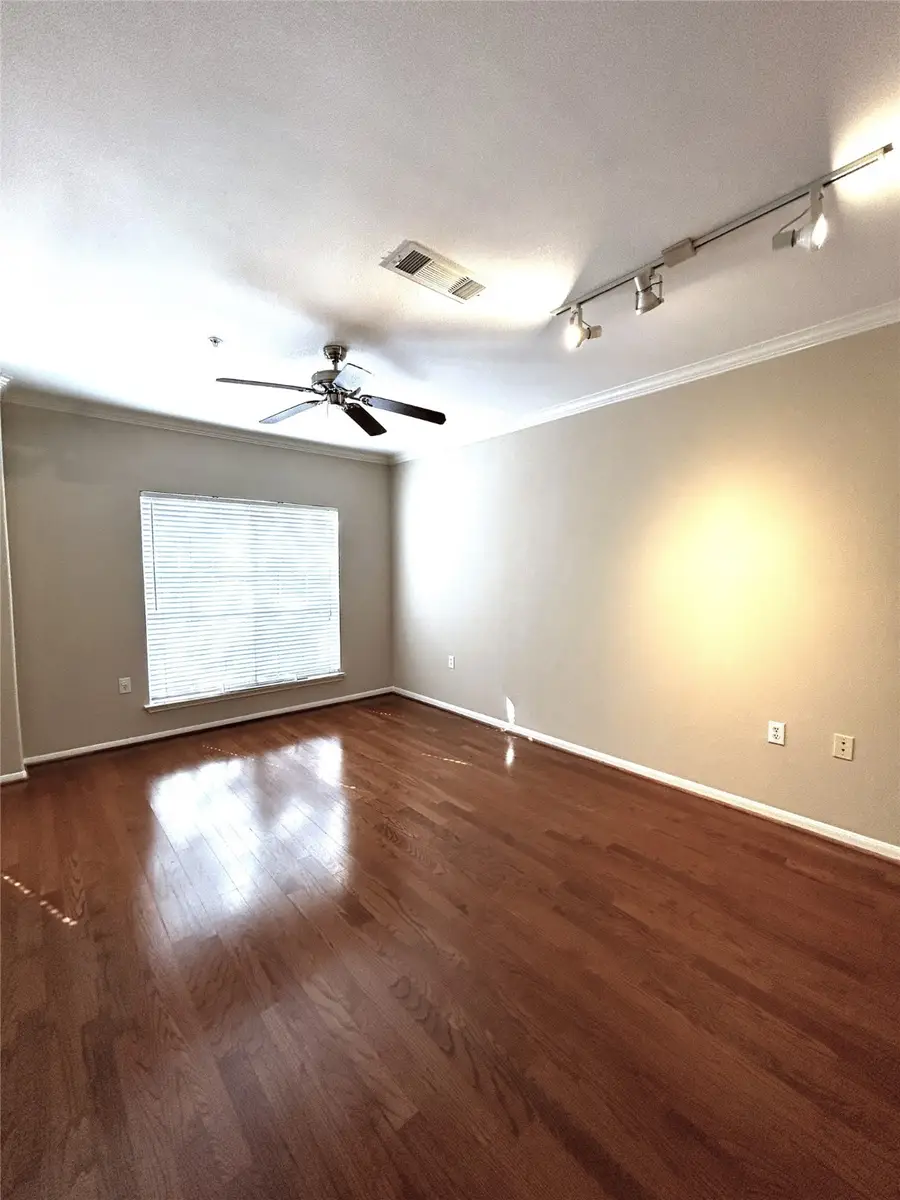 9200 Westheimer Road #306, Houston, TX 77063 - Image #2