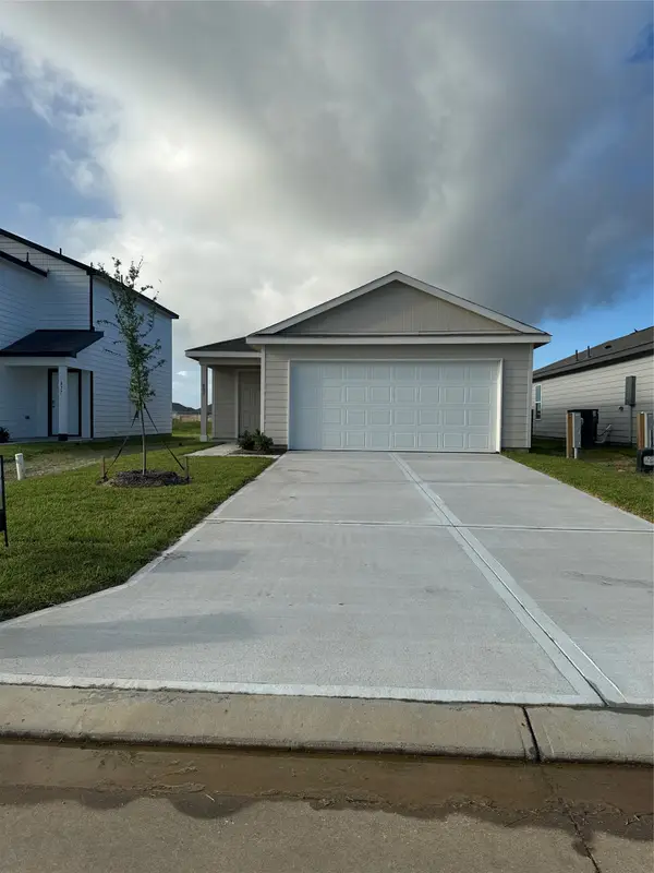 881 Road 590114, Cleveland, TX 77327