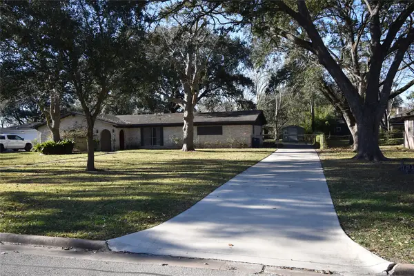 308 Edgewood Street, League City, TX 77573