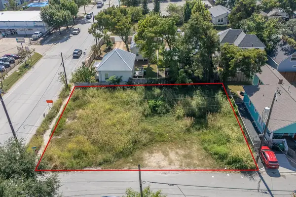 2109 Houston Avenue, Houston, TX 77007