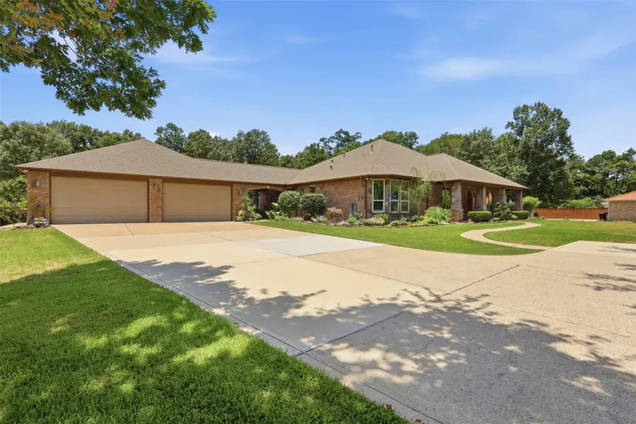 151 Lyndsey Drive, Montgomery, TX 77316 - #2