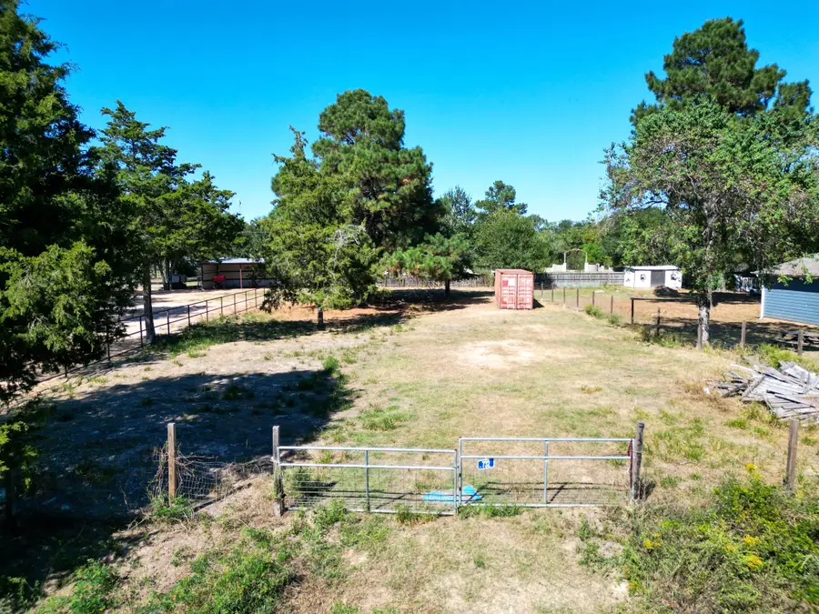 732 Ezekiel Smith Street, Waller, TX 77484 - Image #2