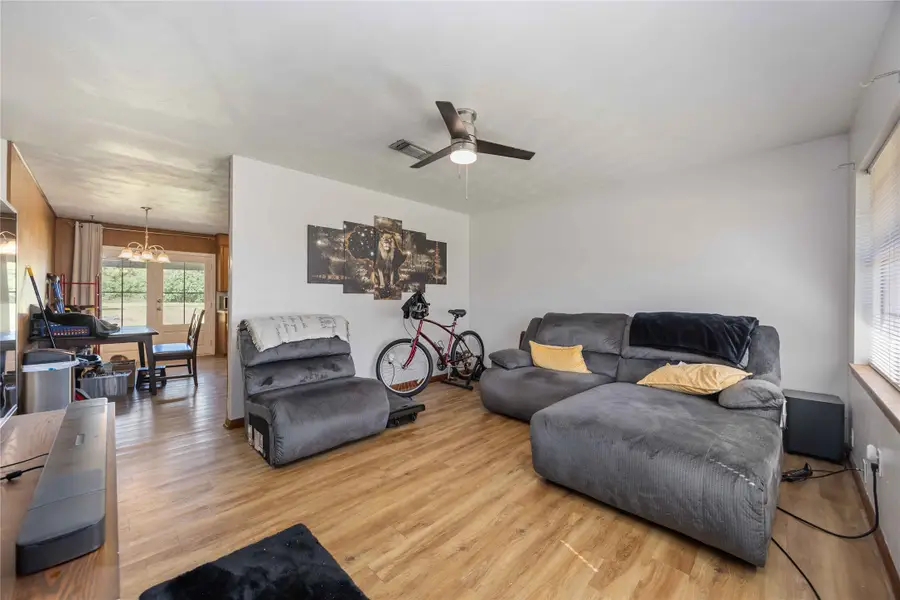 615 Massey Tompkins Road, Baytown, TX 77521 - Image #3