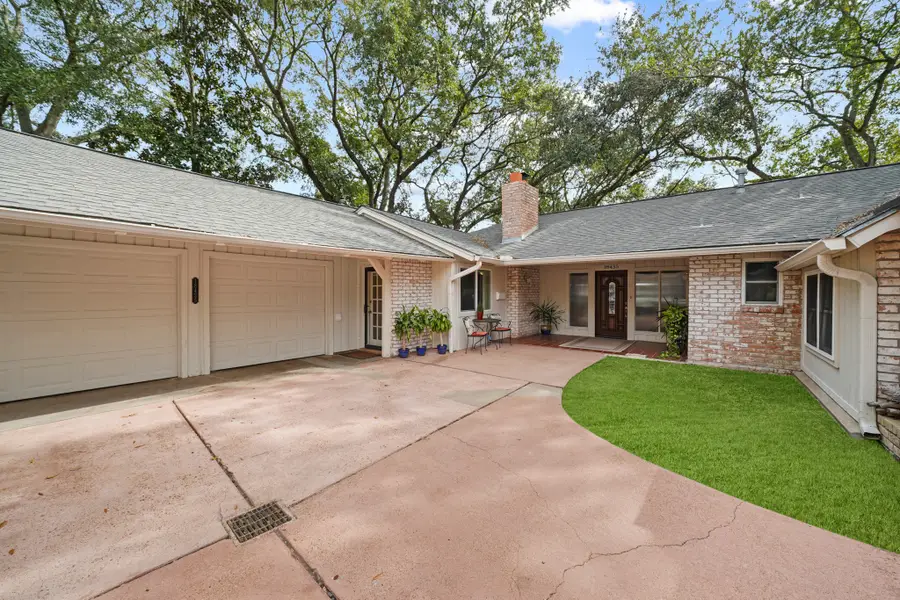 18435 Point Lookout Drive, Houston, TX 77058 - Image #2