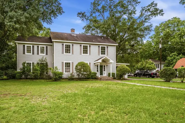 1103 E Goliad Avenue, Crockett, TX 75835