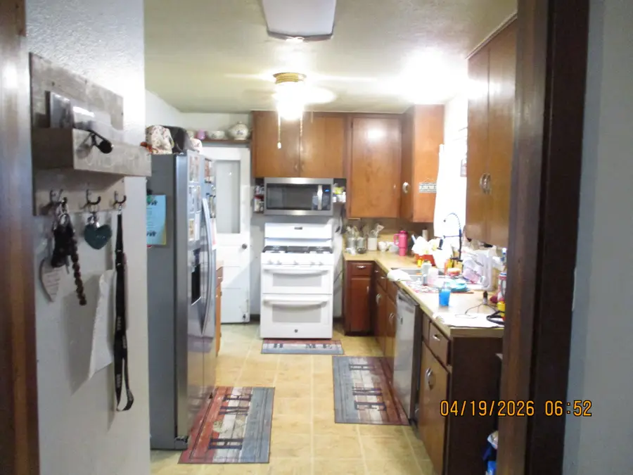 112 Chinaberry Street, Lake Jackson, TX 77566 - #3