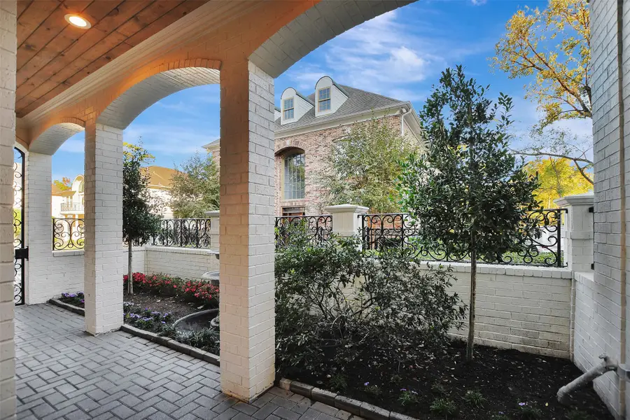 74 Briar Hollow Lane, Houston, TX 77027 - #3