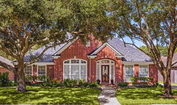 8327 E Copper Village Drive, Houston, TX 77095