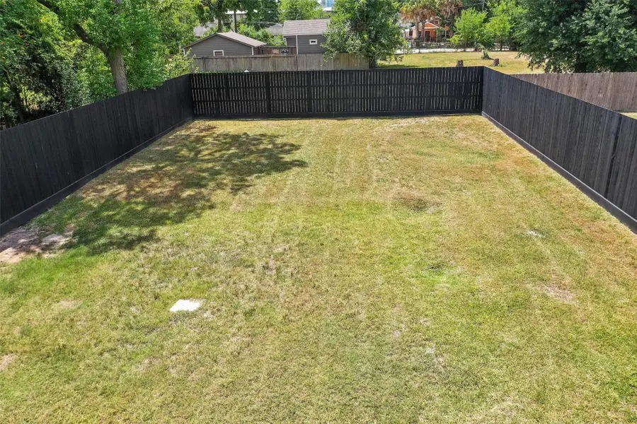 213 Sylvester Road, Houston, TX 77009 - Image #3
