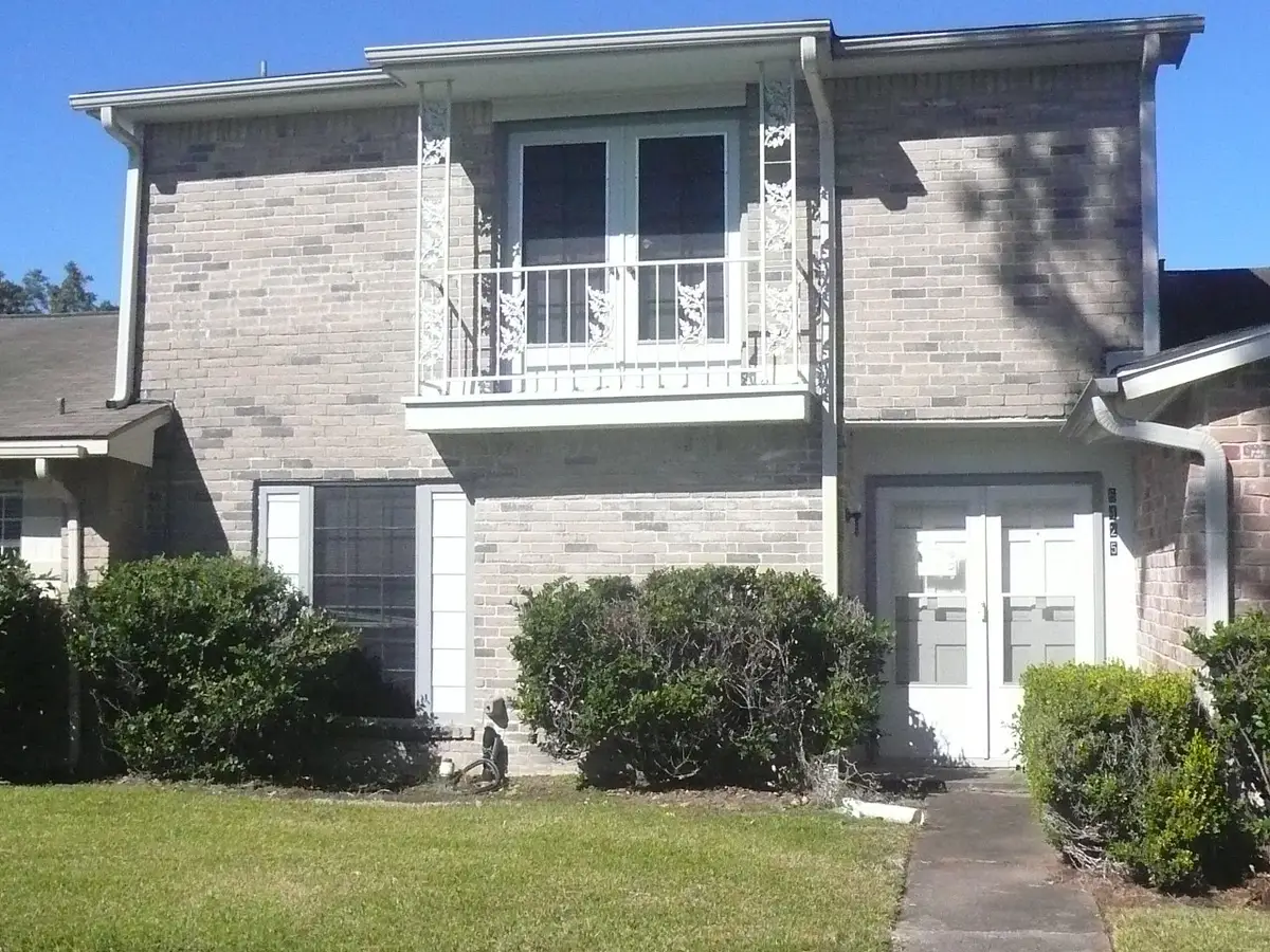 6425 S Briar Bayou Drive, Houston, TX 77072 - Image #1