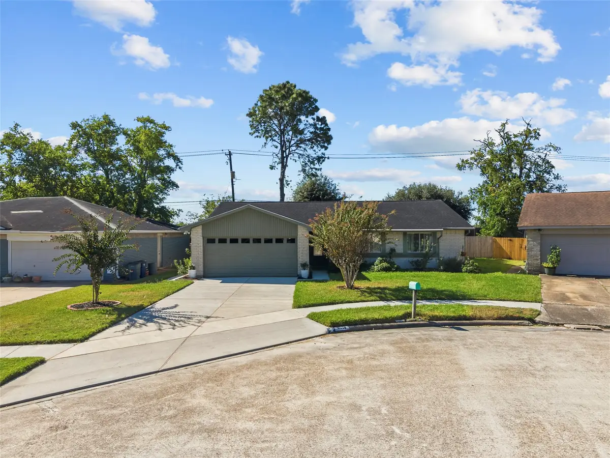 6305 Silver Leaf Dr, League City, TX 77573 - #1